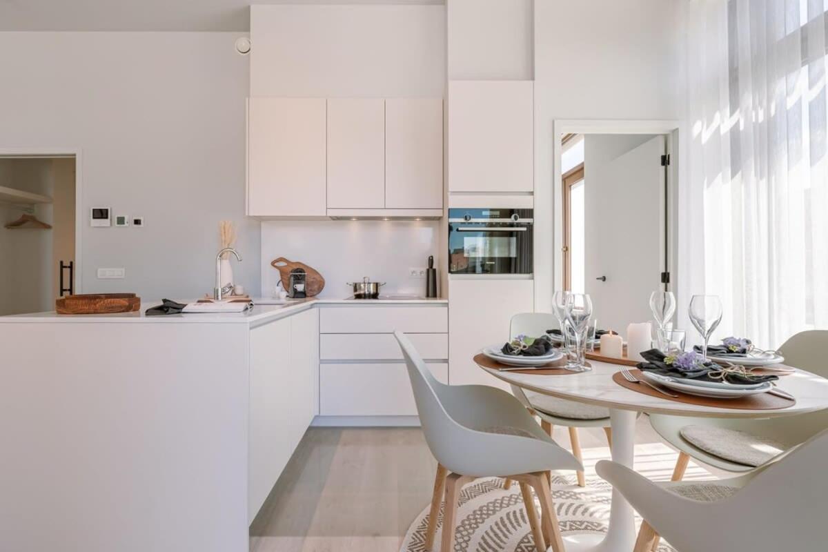 אוסטנדה Luxurious Flat "De Zilte Zeezoen" Close To The Sea מראה חיצוני תמונה